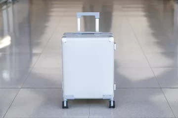 新登場】Magne（マグネ）スーツケース｜世界最軽量の金属製キャリーが